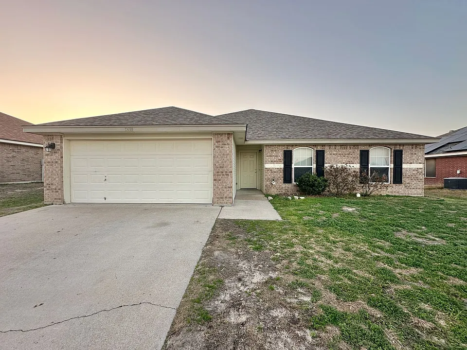 2403 Lavender Ln