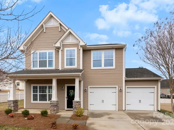 205 Kendrick Meadow Ln, Mount Holly, NC 28120