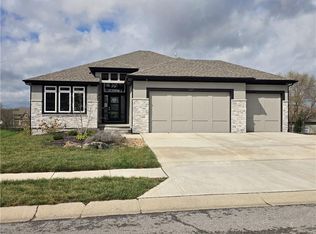 1205 Hampton Dr, Raymore, MO 64083