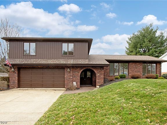 3rd image of 437 Mather Hill Dr