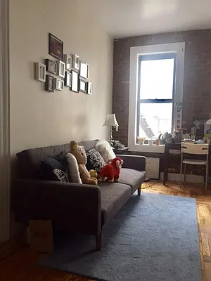 Rented by Lang Realty LLC | media 2