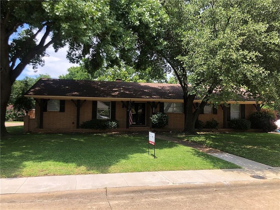 1st image of 2509 Briarwood Dr