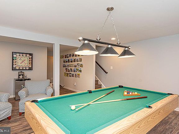 4th image of 29482 Glenwood Dr
