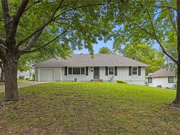 8734 Conser St, Overland Park, KS 66212