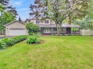 85 Berkshire Rd, West Babylon, NY 11704