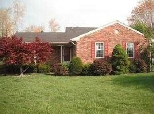 8102 Rosswood Ct, Louisville, KY 40291