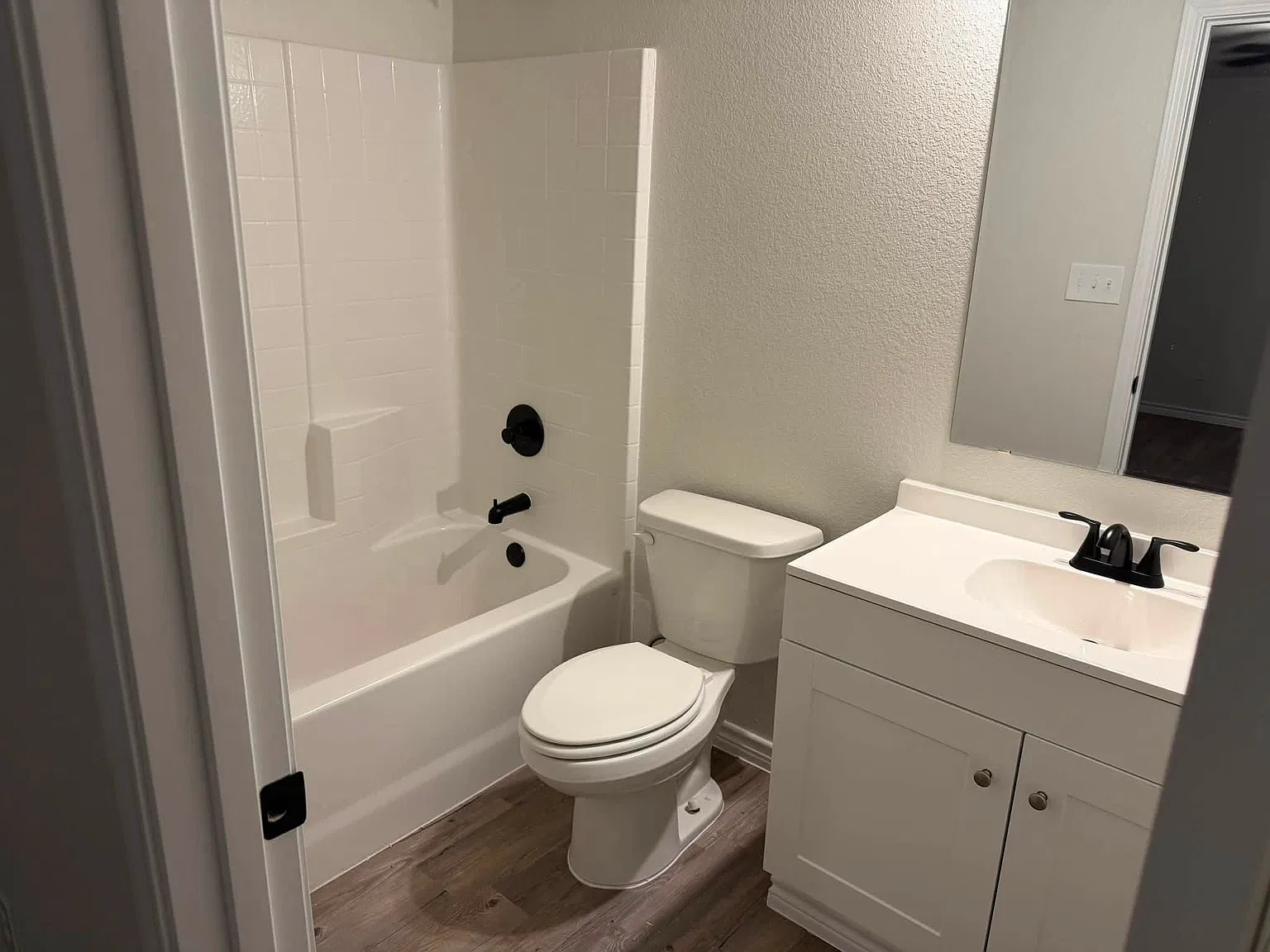 2 bed, 1289 sqft, $1,650 — Photo 2