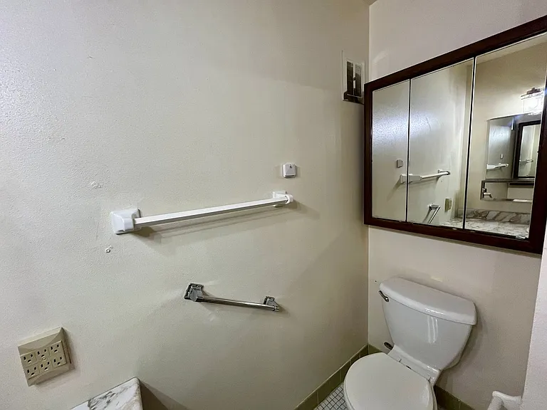 619 Laurel Ct — Photo 15
