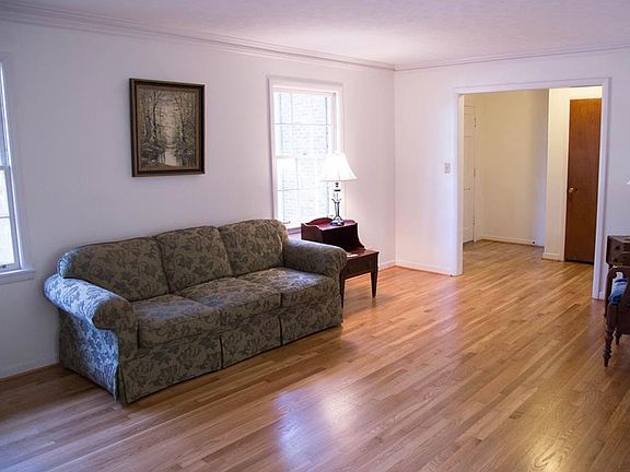5th image of 4447 Lake Ivanhoe Dr