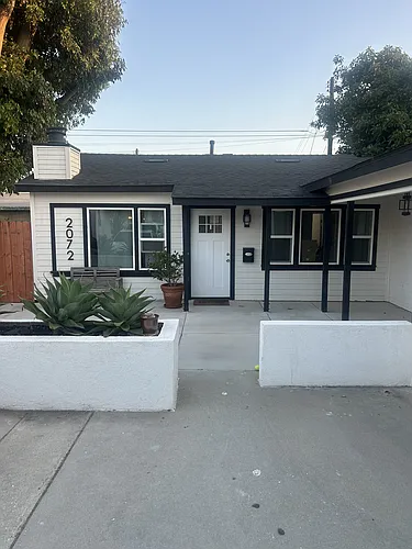 2072 Santa Fe Ave Photo 1