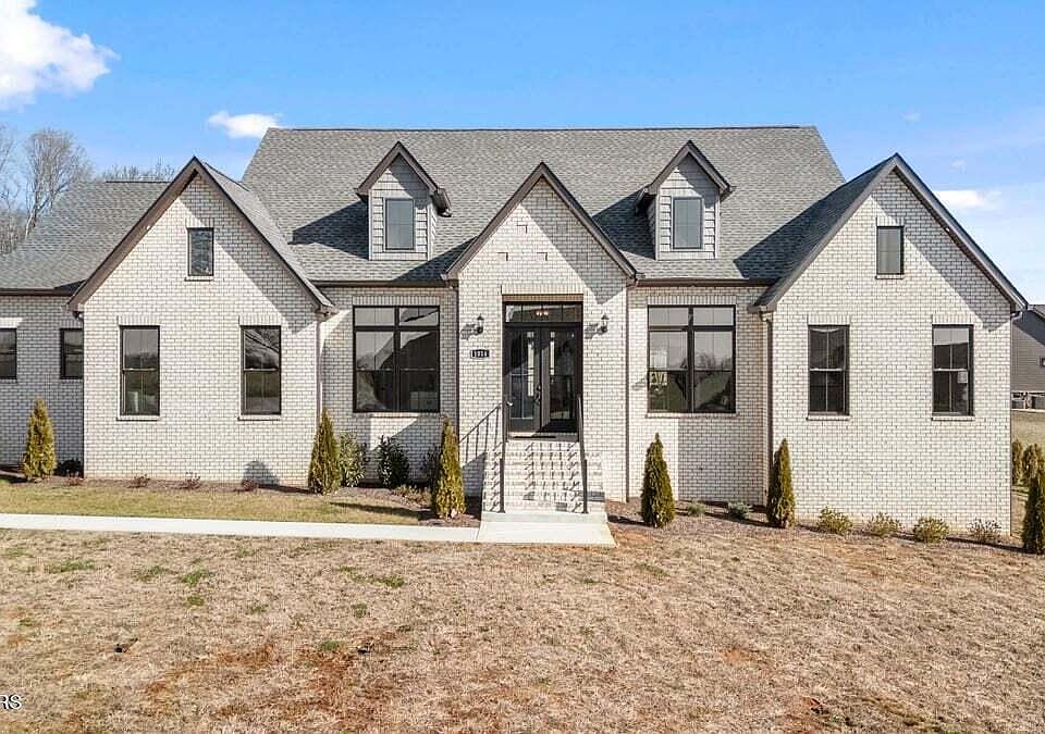 1st image of 1014 Herbert Dr