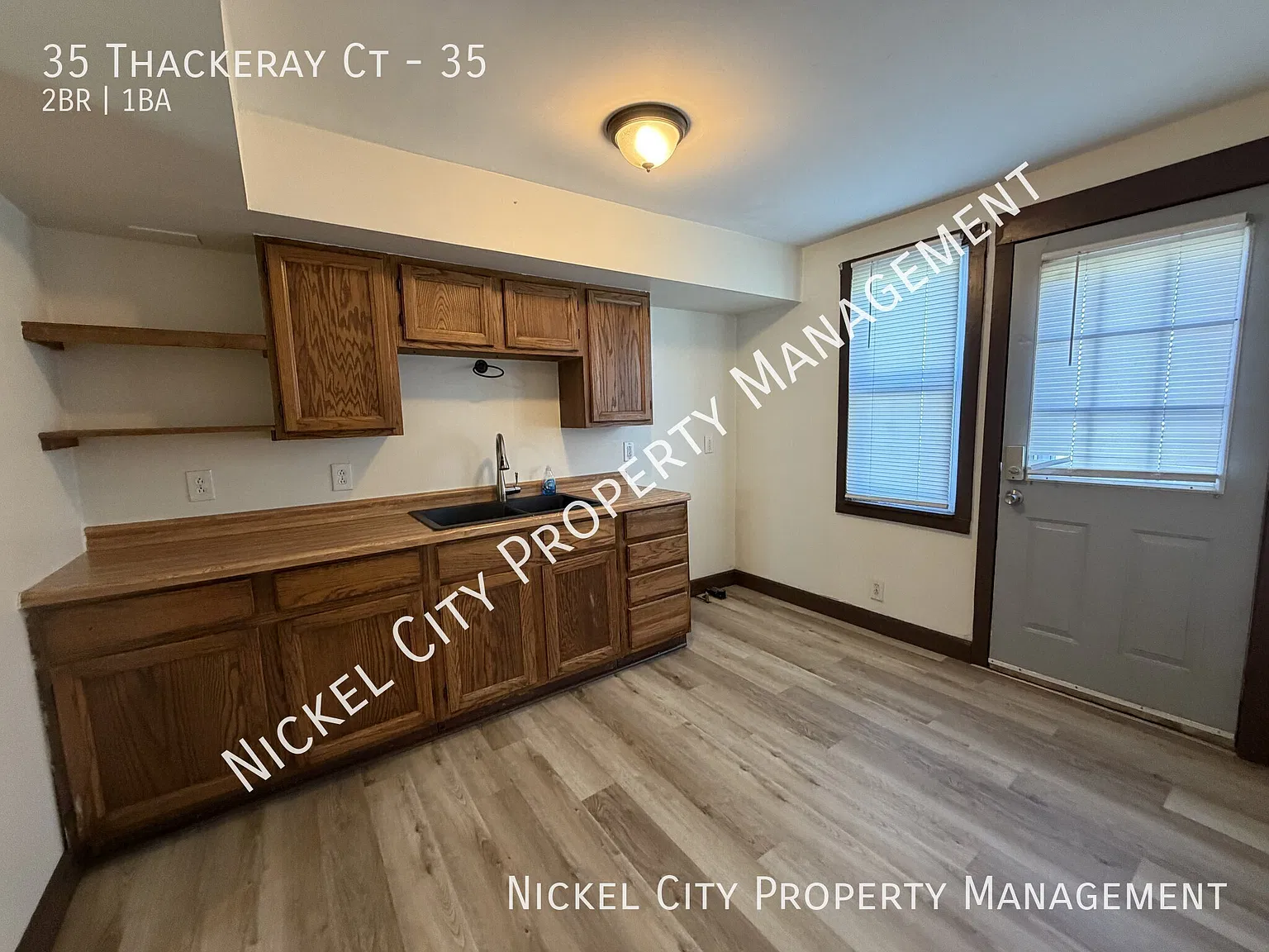 35 Thackeray Court — Photo 4