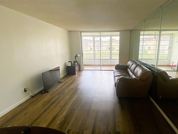 3rd image of 8901 Sunrise Lakes Boulevard #207