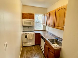1292 Main St #2, Worcester, MA 01603