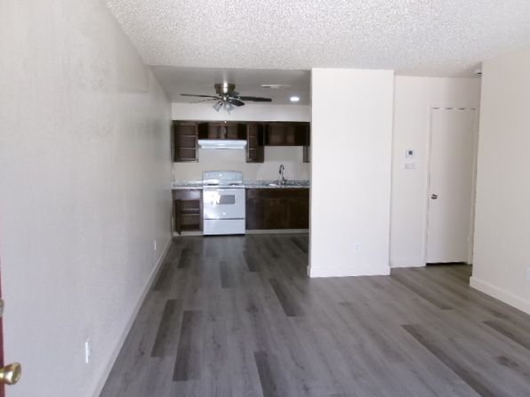 1461 N Peach Ave #108