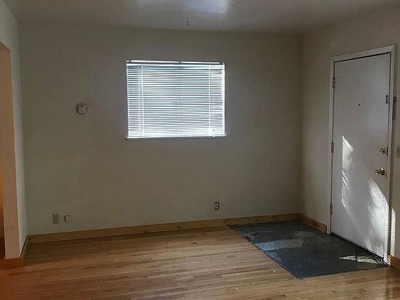 2nd image of 775 Clement St #2