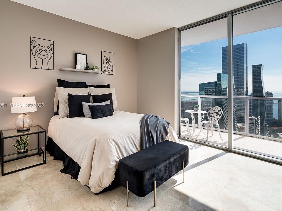 1st image of 1060 Brickell Ave APT 4009