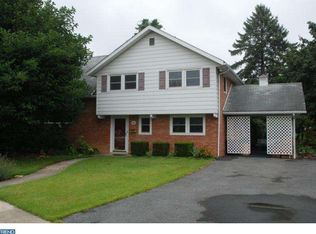 515 Lenore Ct, Reading, PA 19609