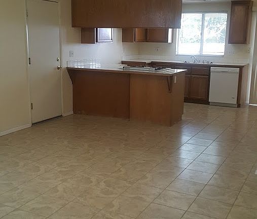 3rd image of 12795 1st Ave