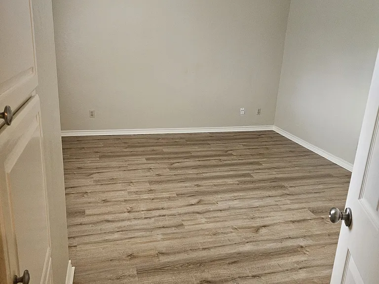 6004 Auburndale Ave #C — Photo 8
