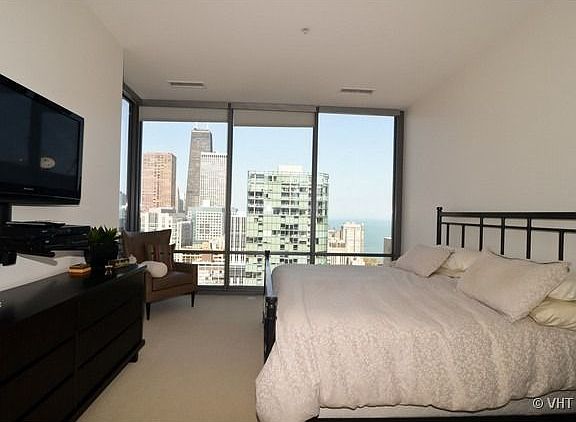 5th image of 240 E Illinois St APT 3106