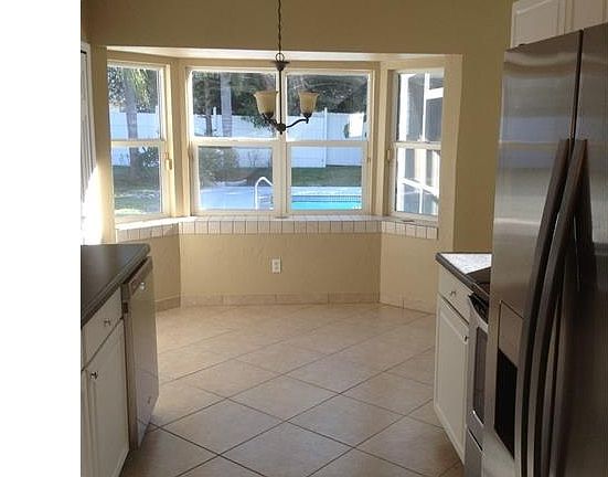 5th image of 2537 SW 9th Pl