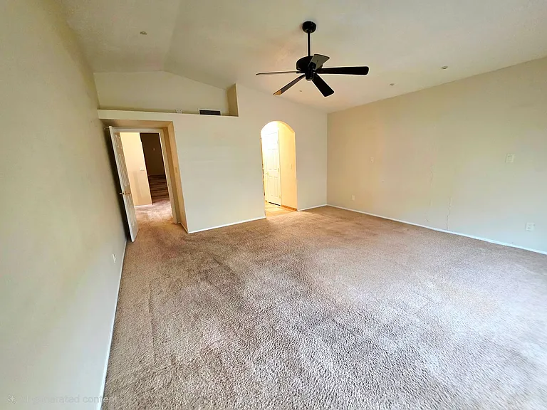 4106 E Becker Ln — Photo 13