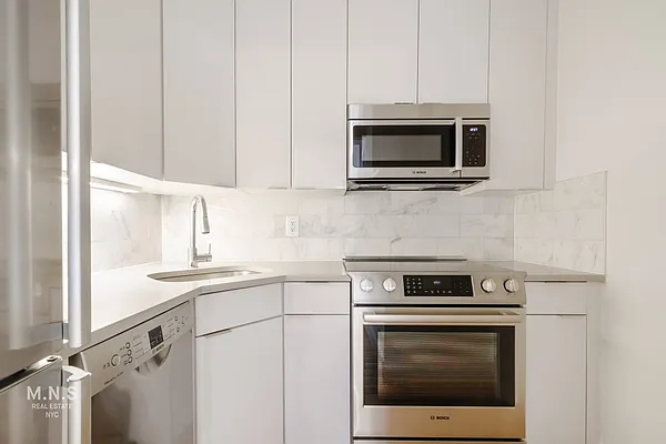 Rented by MNS | media 1