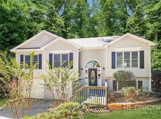323 Primrose Ln, Auburn, GA 30011