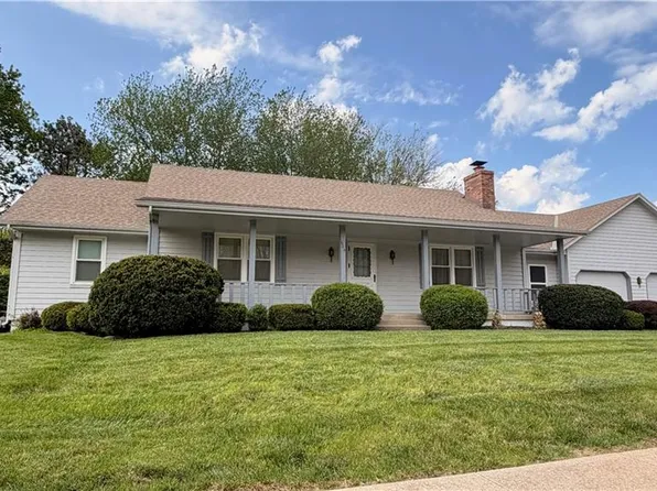 604 Finch St, Raymore, MO 64083