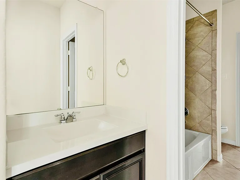1005 Fountain Grass Way — Photo 18