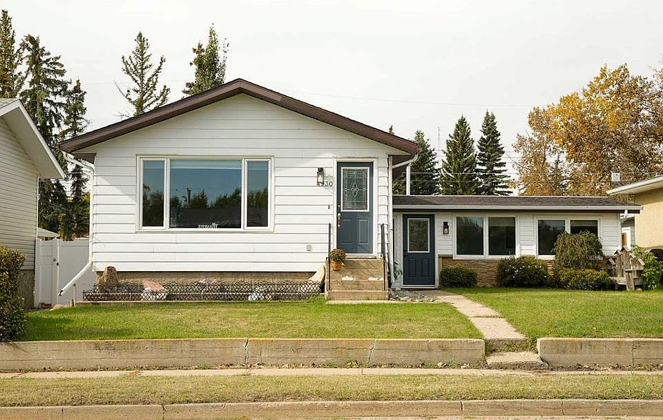 1st image of 4930 E 47th St
