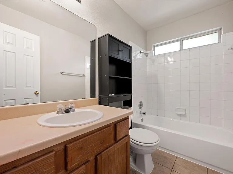 1720 Constantino Cir #A — Photo 24