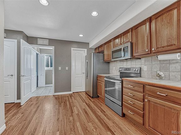 5th image of 17090 Park Trail Dr