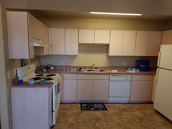 2nd image of 351 E Pearl St APT 4205