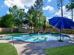 705 Tropicana Ct, Friendswood, TX 77546