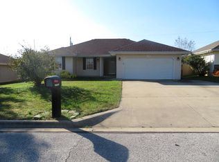 1732 Bradley St, Republic, MO 65738
