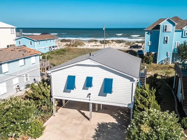 1406 N Topsail Drive, Surf City, NC 28445