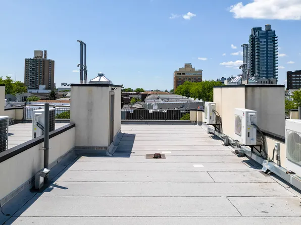 2335 Bath Avenue image 20 of 22