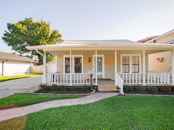 (undisclosed Address), Port Neches, TX 77651