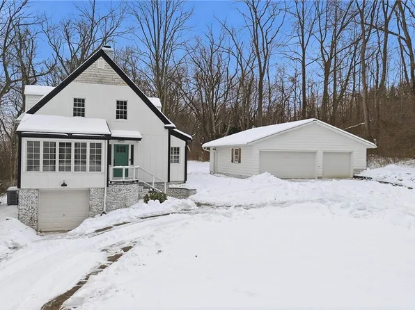 3246 Stimson Rd, Barberton, OH 44203