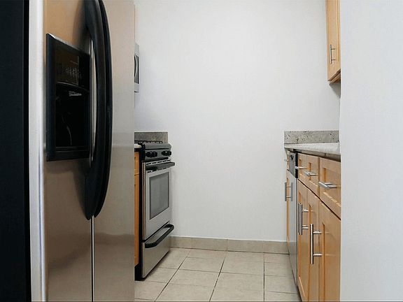 4th image of 12333 83rd Ave APT 607