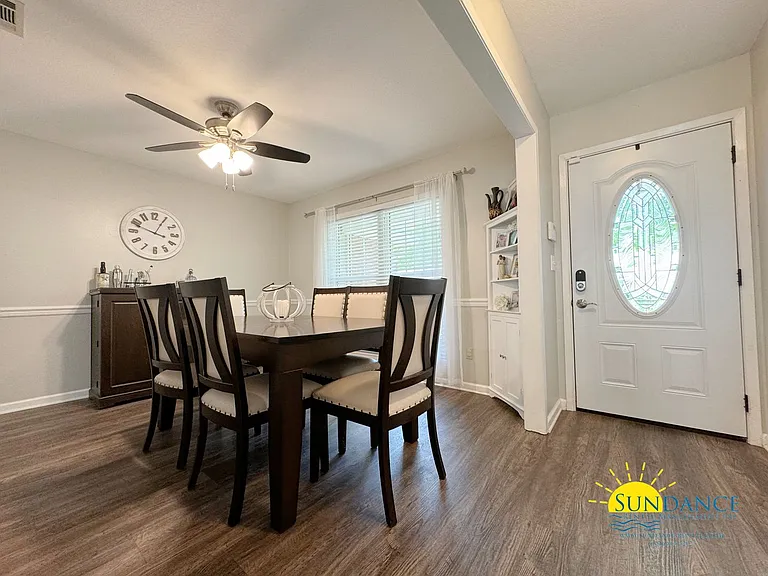 109 Long Pointe Dr — Photo 2