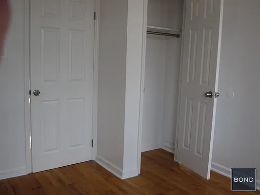 Rented by Bond New York | media 19