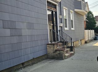 561 Avenue A, Bayonne, NJ 07002