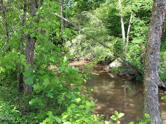 3rd image of 5 Jenkins Rd