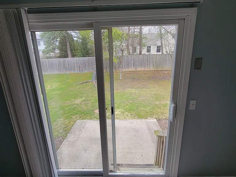 2128 Breton Rd SE — Photo 15