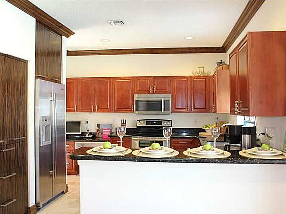 4th image of 6121 NW 58th Way