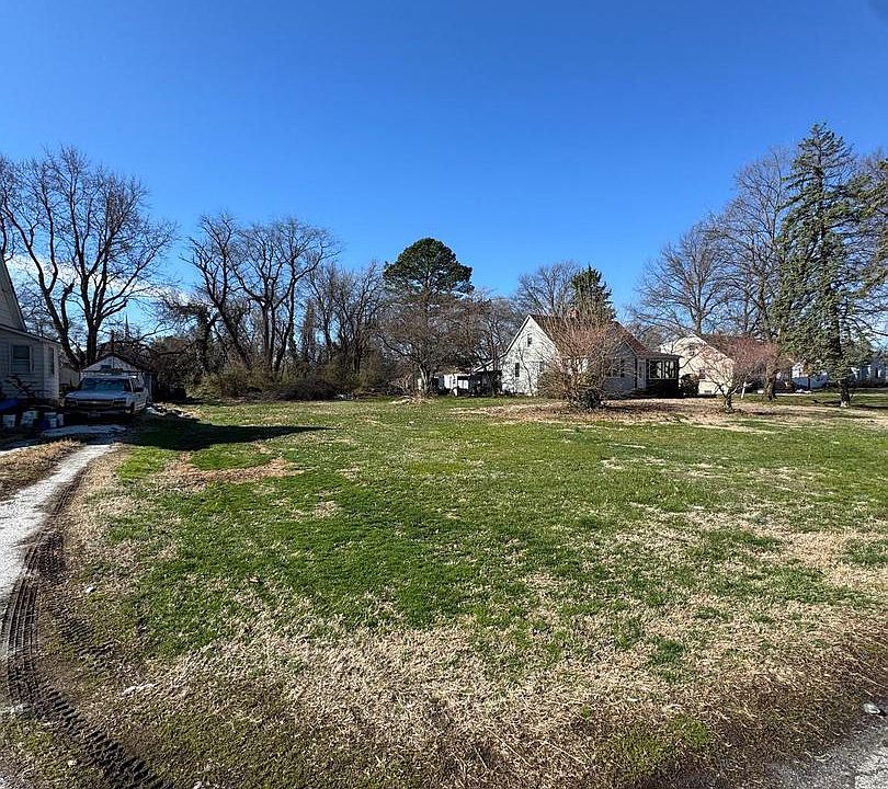 1st image of 1614 Lynch Rd