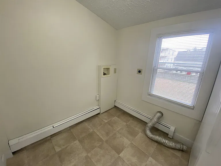 22 Ferry St #2 — Photo 24